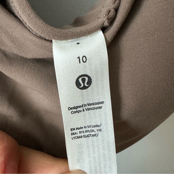 New Lululemon Flow Y Bra Nulu Light Support size 10 - Picture 4 of 8